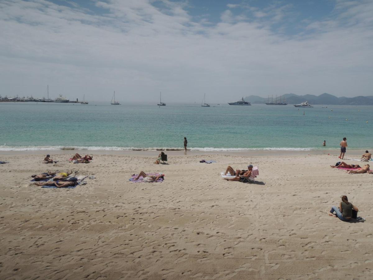 Luxury Family 2Br - Prime Location, Walk To Beach & Shopping, Sunny Balcony - Totolulu Cannes Hoche Kültér fotó