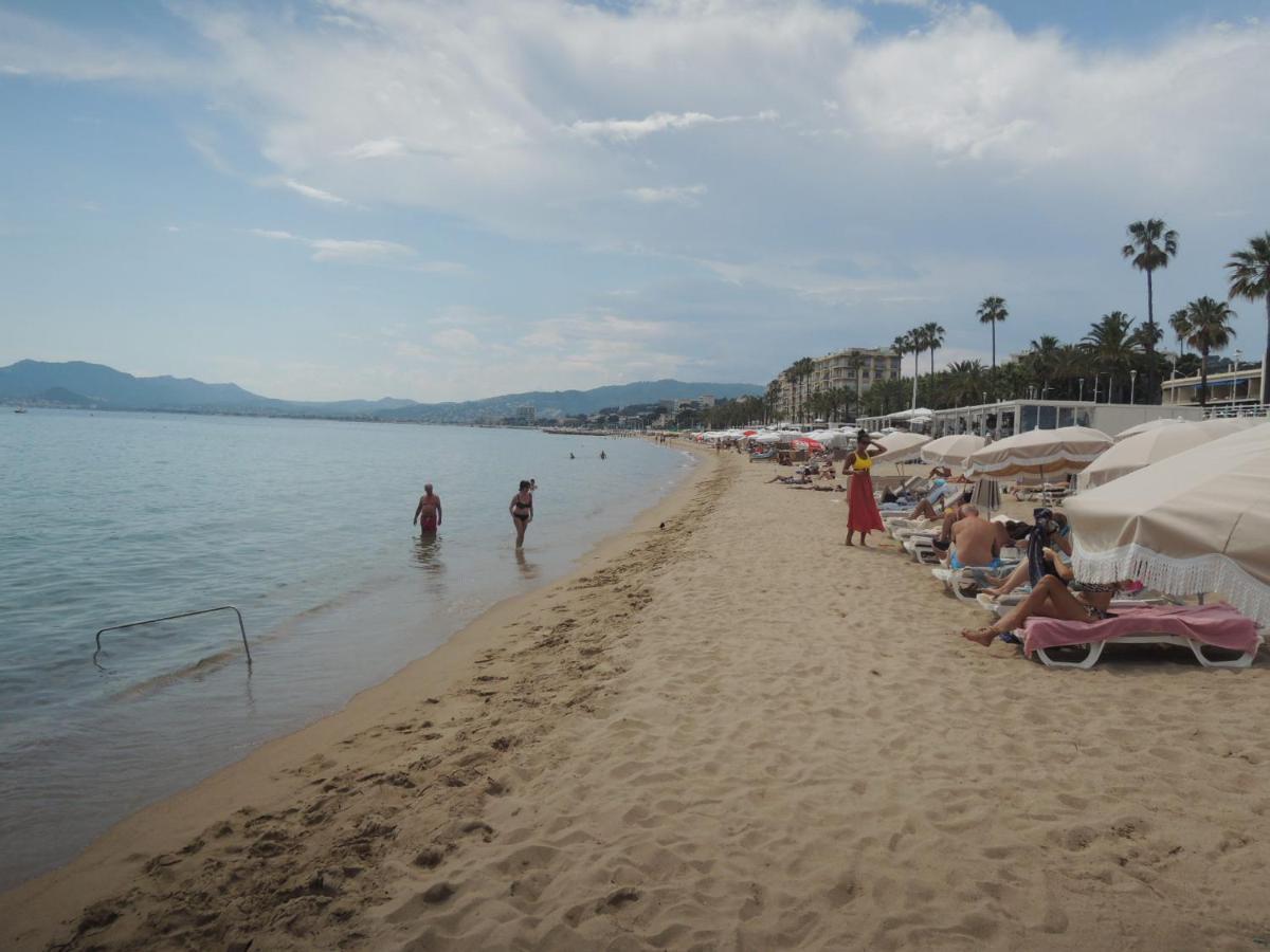 Luxury Family 2Br - Prime Location, Walk To Beach & Shopping, Sunny Balcony - Totolulu Cannes Hoche Kültér fotó